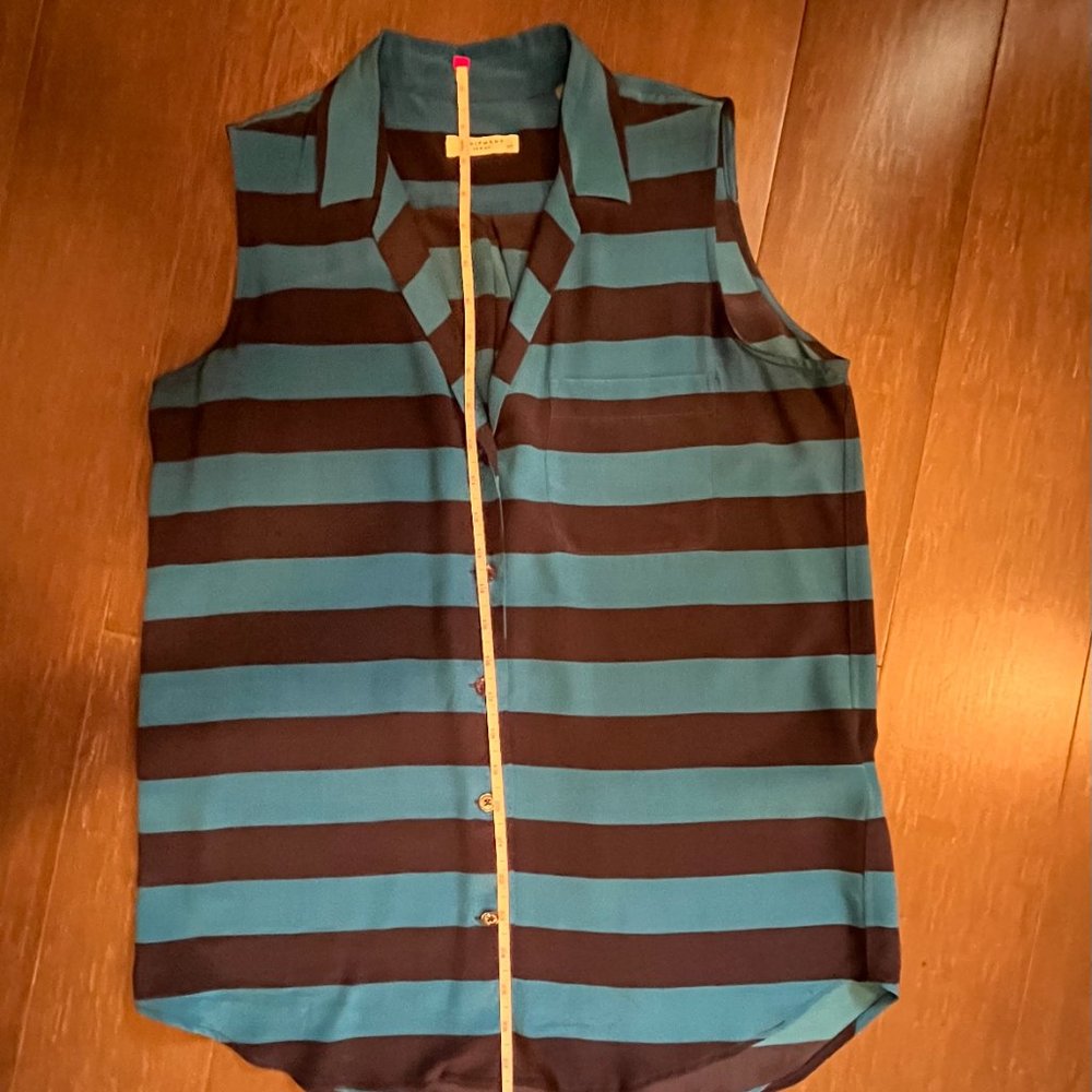 Equipment Silk Sleeveless Blue Top - Picture 10 of 16